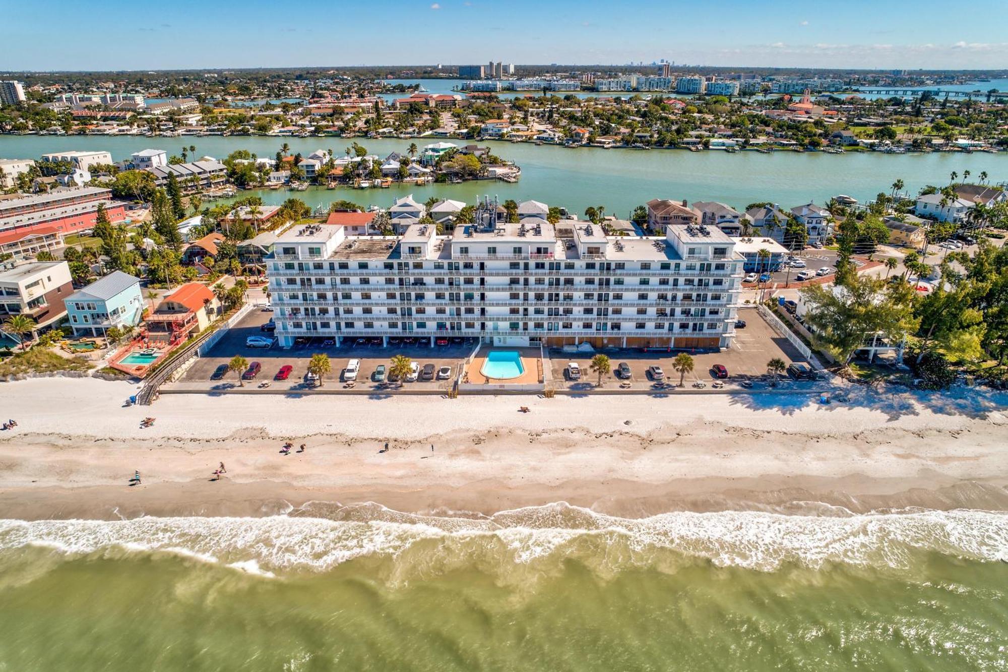 Sunset Chateau 409 Villa St. Pete Beach Exterior photo